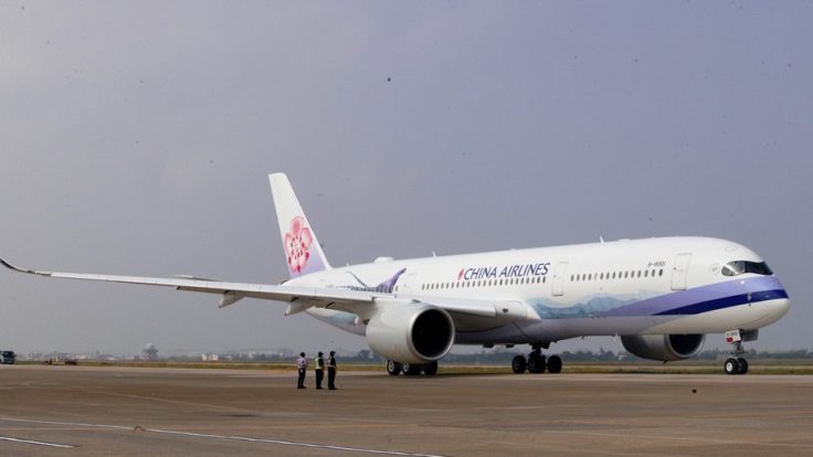 China-Airlines-new-A350-livery-916x516